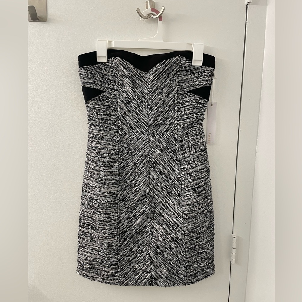 NEW WITH TAGS NEVER WORN - gray/black/white strapless dress
